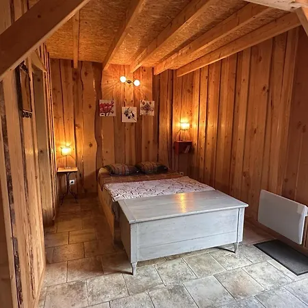 Holiday home Familial Avec Piscine Chauffee, Sauna Et Activites Sur Domaine De 15 Hectares - Fr-1-489-357 *