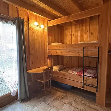 Familial Avec Piscine Chauffee, Sauna Et Activites Sur Domaine De 15 Hectares - Fr-1-489-357 *
