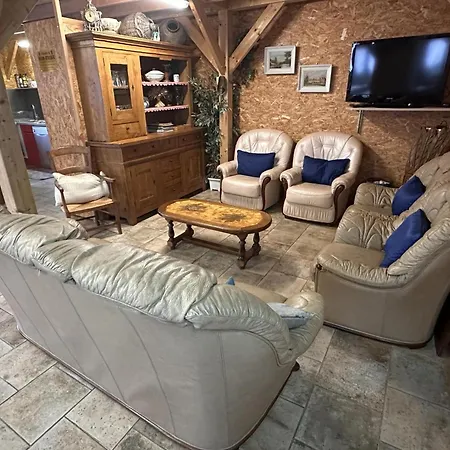 Holiday home Familial Avec Piscine Chauffee, Sauna Et Activites Sur Domaine De 15 Hectares - Fr-1-489-357